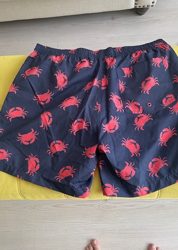 Kırmızı Baskılı Erkek Mini Mayo Şort - Görsel 2