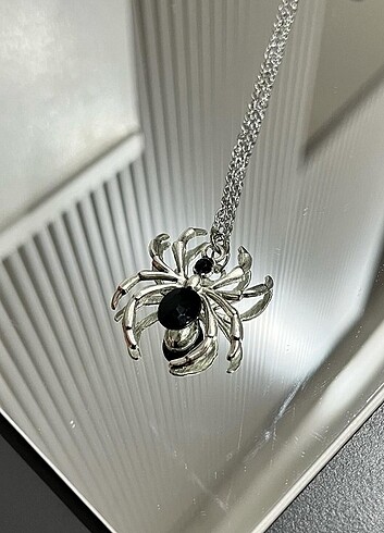  Beden Spider necklace 