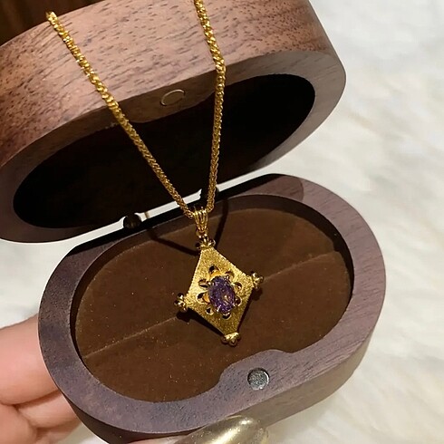 Bershka Vintage Necklace