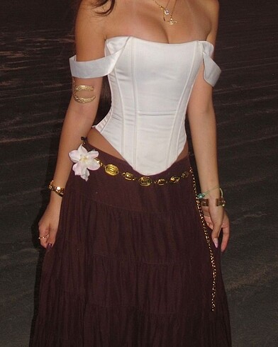 Flora Bel Zinciri