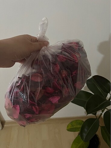 Yapay kuru gül yaprakları