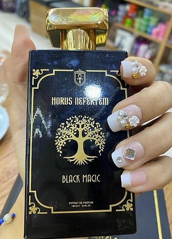 Diğer Horus Nefertem Black Magic Erkek Parfümü 