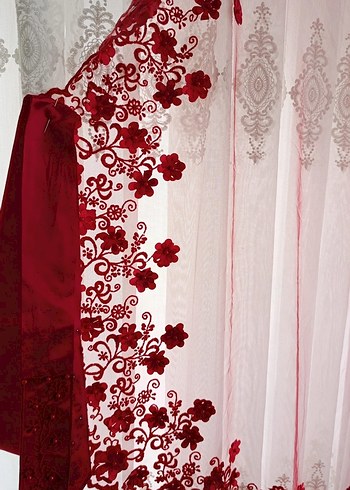 Kırmızı duvak ve kuşak - Görsel 2