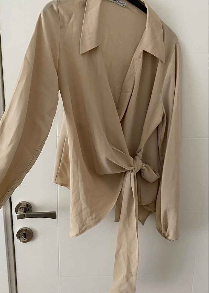 Belden bağlamalı gömlek - Görsel 2