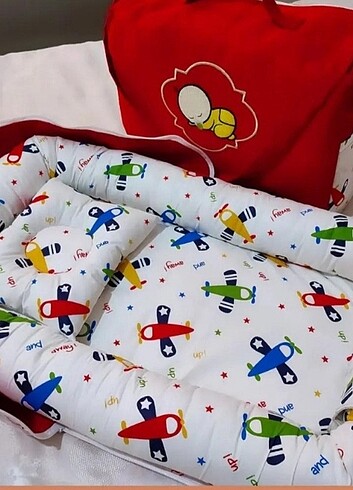 Nakışlı Çantalı Bebek Yuvası 