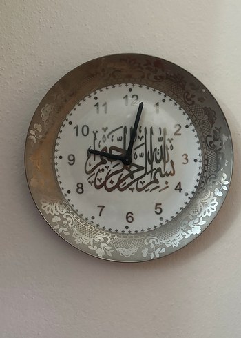 Gri-Beyaz Duvar Saati İslami Tasarımlı - Görsel 2