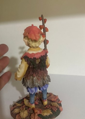 Leonardo Bej Renkli Çocuk Figürlü Biblo - Görsel 5