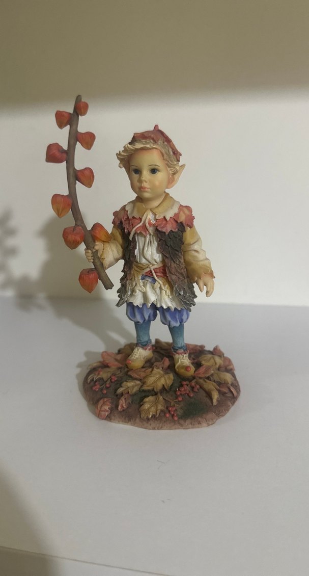 Leonardo Bej Renkli Çocuk Figürlü Biblo - Görsel 3