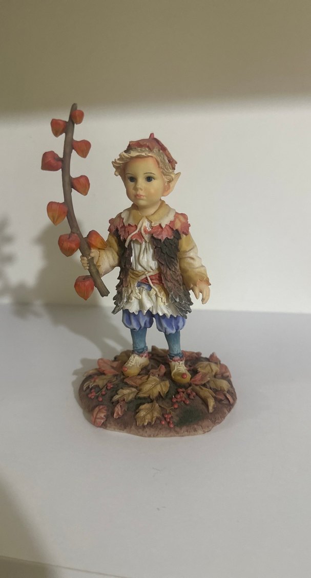 Leonardo Bej Renkli Çocuk Figürlü Biblo - Görsel 2