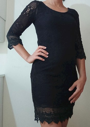 Siyah Dantel Detaylı Midi Gotik Elbise