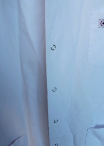 Beyaz Düğmeli önlük - Görsel 2