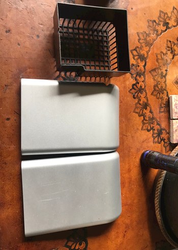 Beden Gri Nespresso Kahve Makinesi parça olarak verilecek