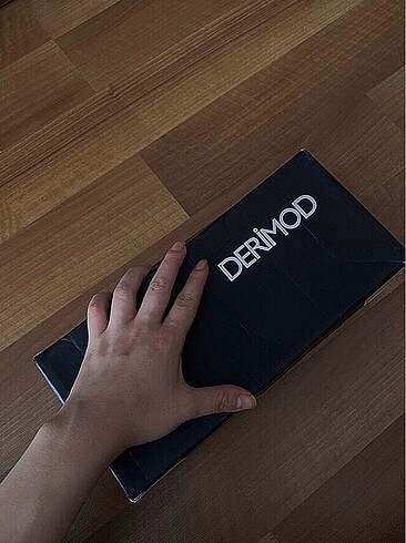 36 Beden Derimod Kutulu Terlik