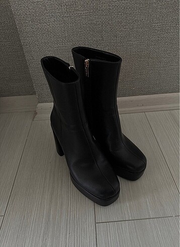 36 Beden siyah Renk Nine west bot nine west sarabel bot siyah bot yüksek topuk bot