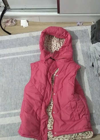 Kız Çocuk Pembe Kürklü Kapüşonlu Yelek - Görsel 2