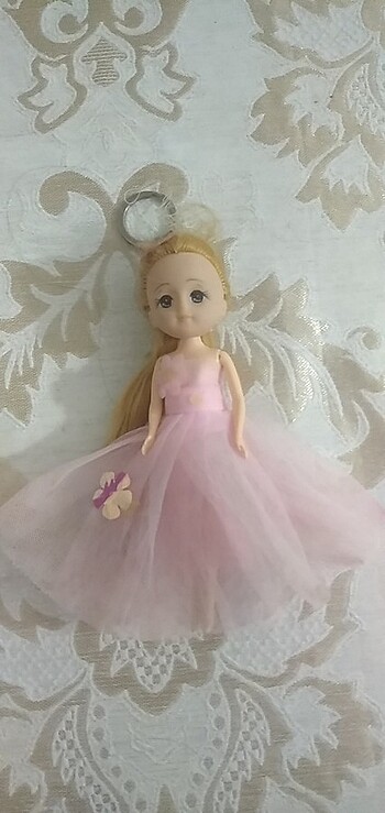 Barbie Prenses bebek