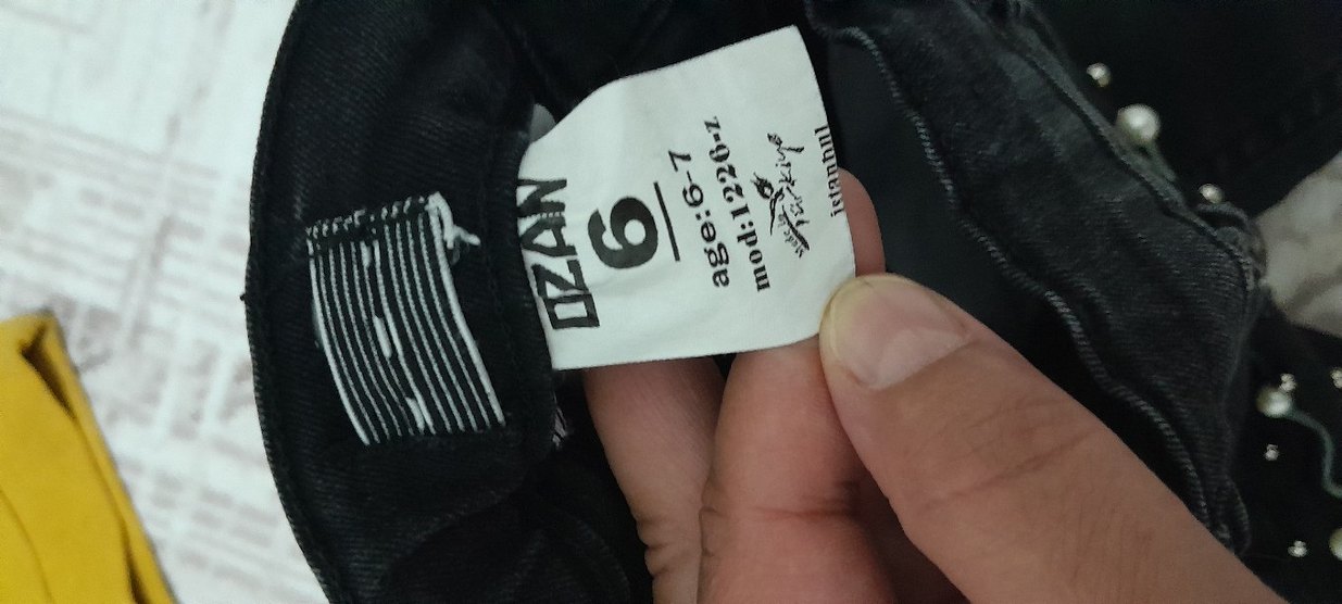 Pul İşlemeli Siyah Kız Kot Pantolon - Görsel 3