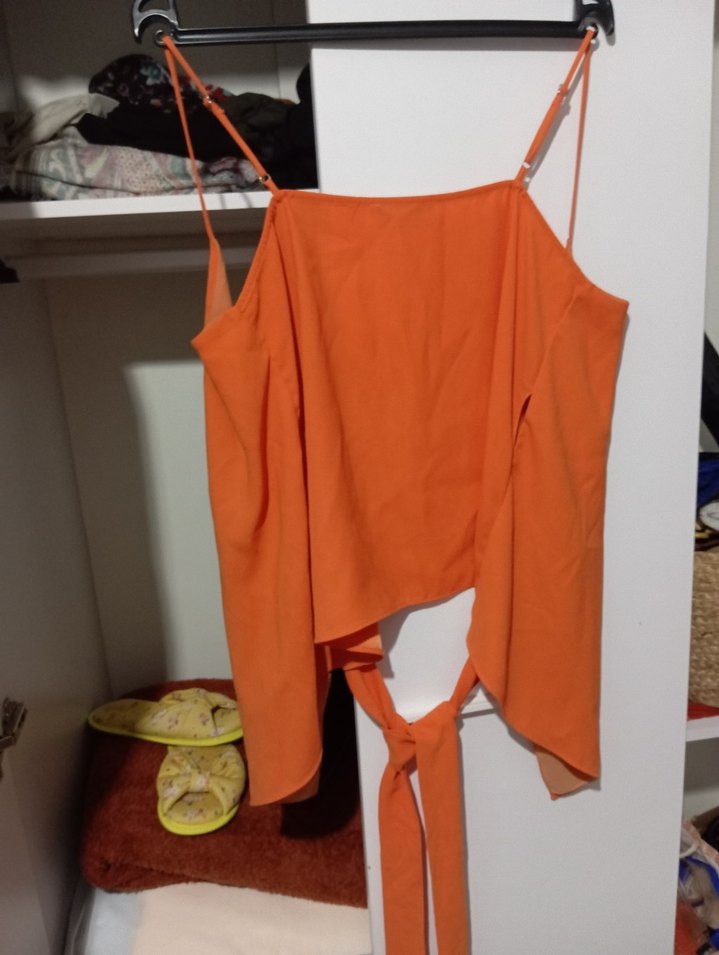 Kadın Turuncu Askılı Kemer Detaylı Bluz - Görsel 3