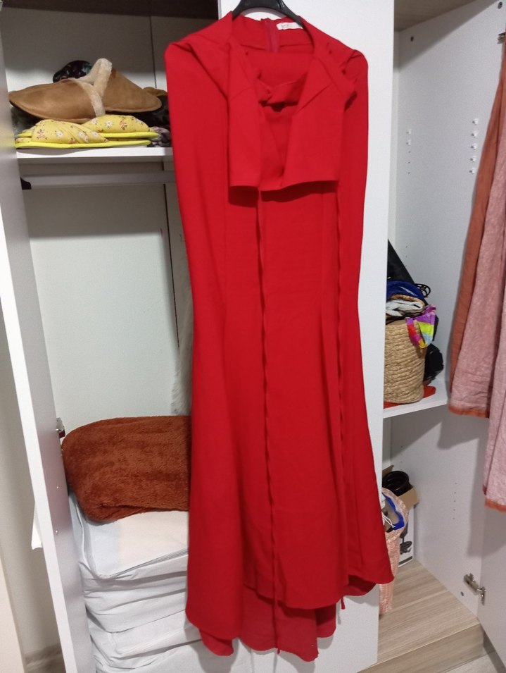 Kolsuz, Uzun, Kırmızı Drapeli Kadın Elbise - Görsel 2