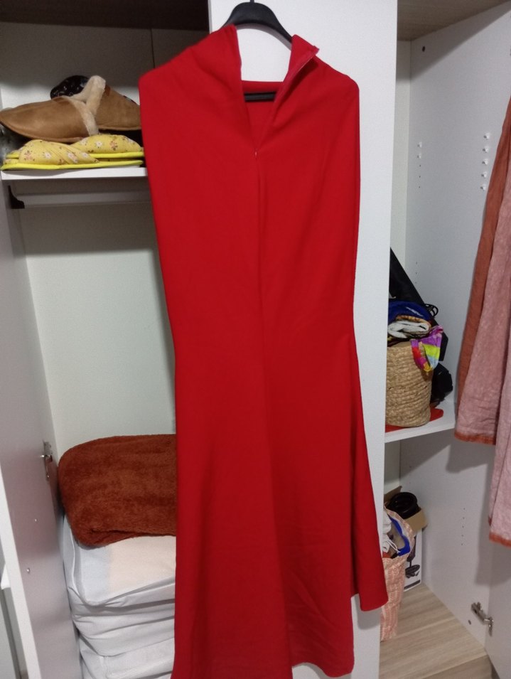 Kolsuz, Uzun, Kırmızı Drapeli Kadın Elbise - Görsel 3