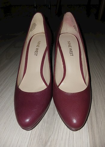 Nine West 35