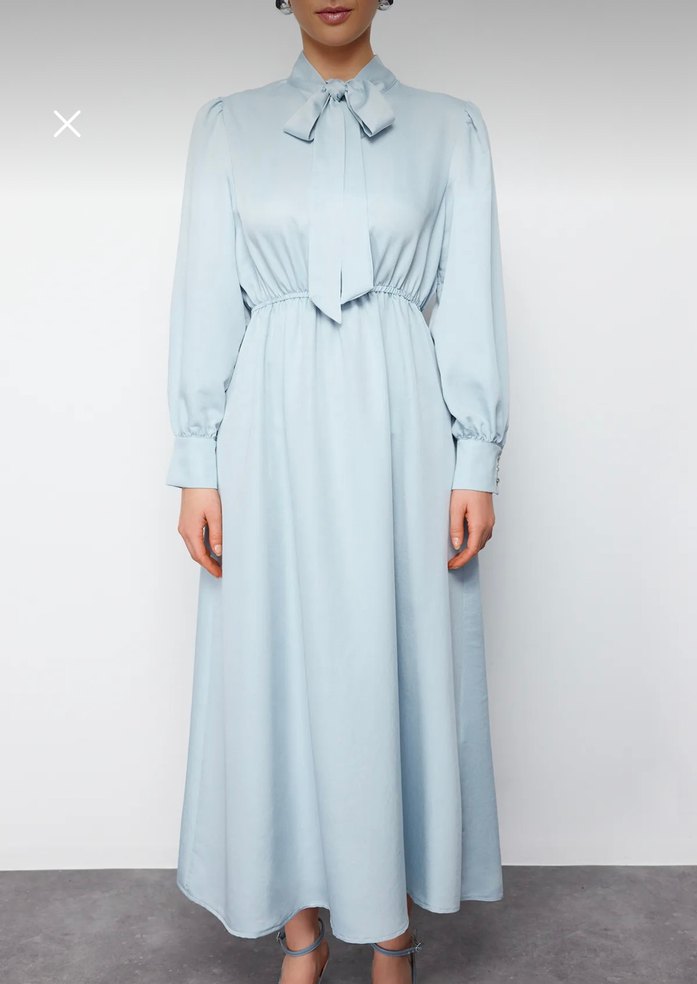 Mavi Uzun Kollu Dökümlü Uzun Elbise - Görsel 4