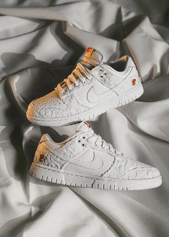 Nike Dunk Low You Deserve Flowers