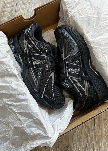 New Balance 1906A