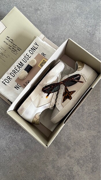 Golden Goose Deluxe