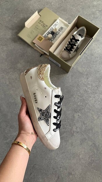 37 Beden Golden Goose Deluxe