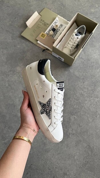Golden Goose Deluxe