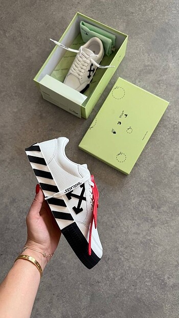 Off White