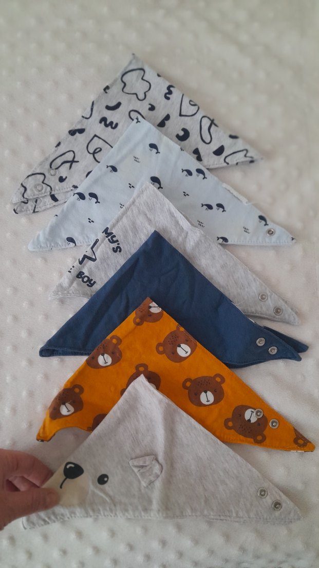 Mavi ve Gri Baskılı Bebek Önlükleri - Görsel 3