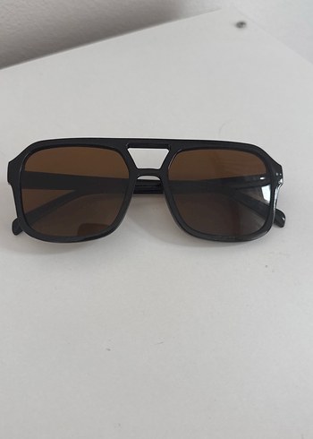 Kahverengi Minimalist Kadın Güneş Gözlüğü