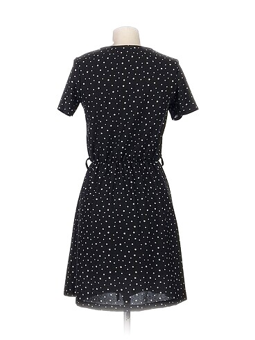 m Beden PreLoved Kısa Elbise %70 İndirimli.