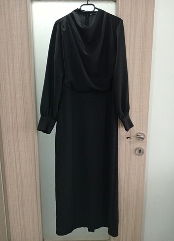 40 Beden siyah Renk Uzun elbise 