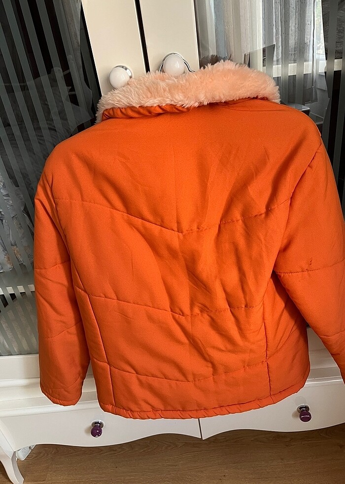 Turuncu içi pamuklu mont - Görsel 2