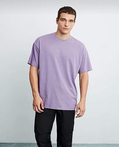 Unisex Oversize Basic T-Shirt