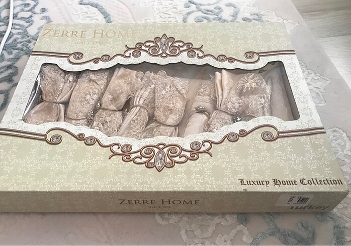 Masa Örtüsü Takımı