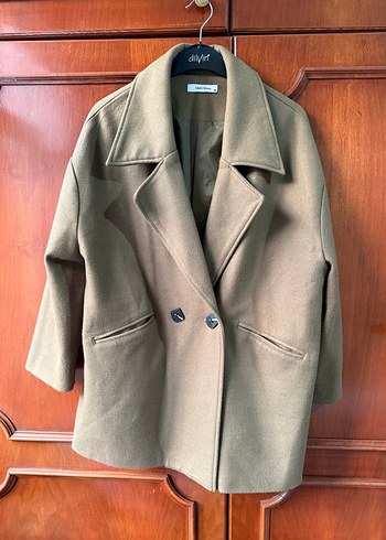 Haki yeşil kısa kaşe kaban - Görsel 7