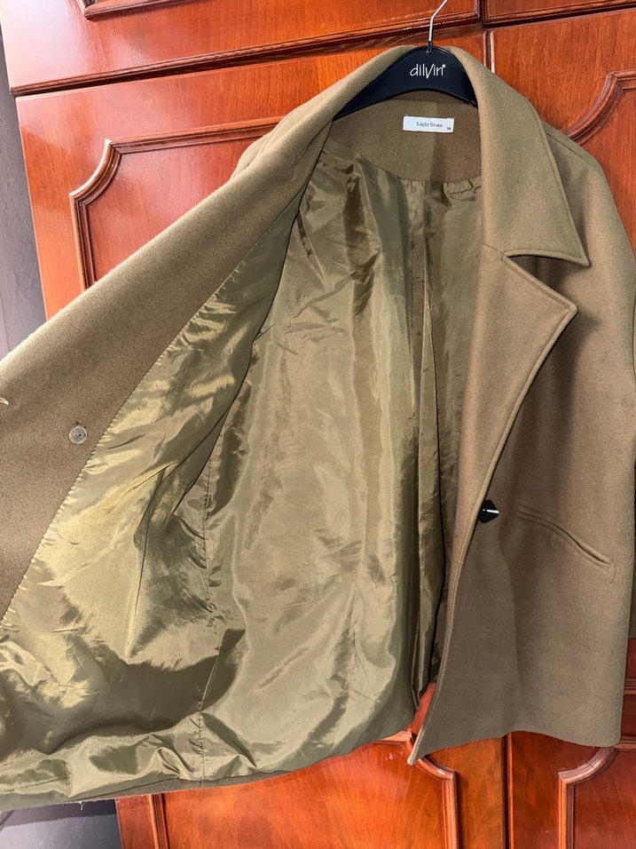 Haki yeşil kısa kaşe kaban - Görsel 4