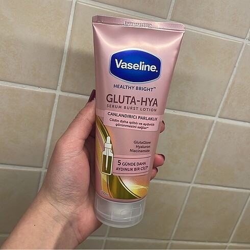 Vaseline Gluta-Hya Serum Etkili Losyon