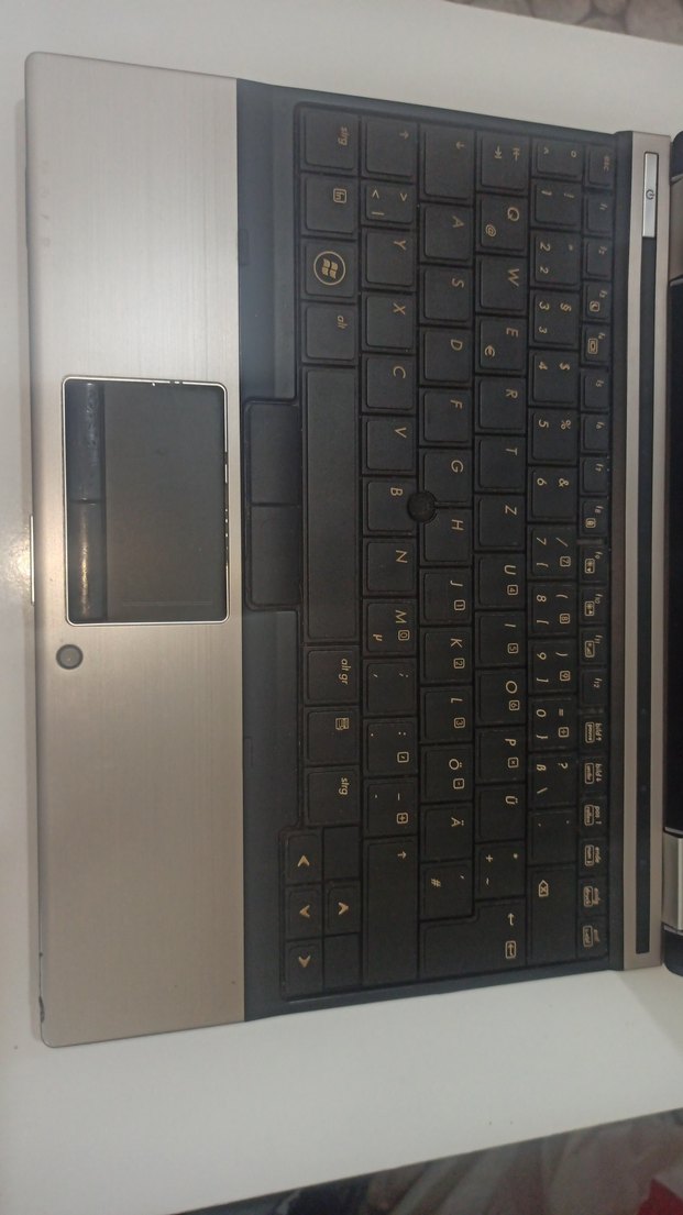 Bej HP EliteBook 2540p Dizüstü Bilgisayar - Görsel 3