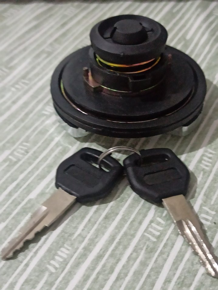 Renault Toros R12 Benzin Deposu Kapağı - Görsel 2