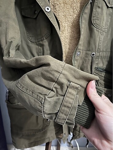 38 Beden Kürklü Haki Parka