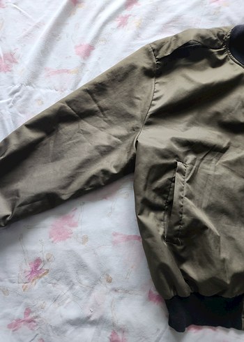 Pull and Bear Haki Fermuarlı Kadın Ceket