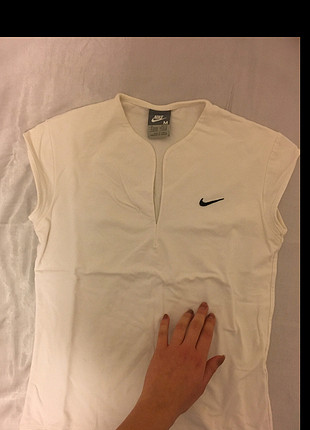 Nike tshirt