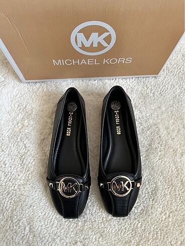 Michael Kors MİCHAEL KORS SİYAH BABET