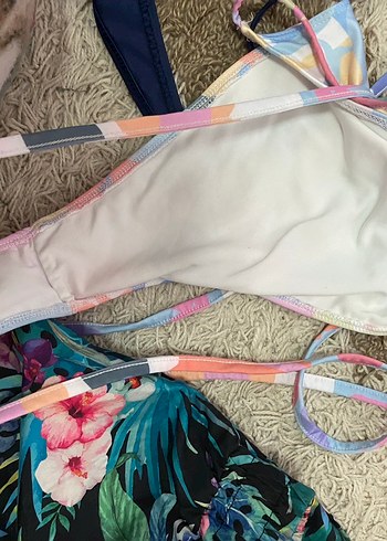 Renkli Bağcıklı Kadın Bikini Üstü - Görsel 5