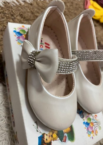 Kız Çocuk Beyaz Taşlı Babet Ayakkabı - Görsel 2